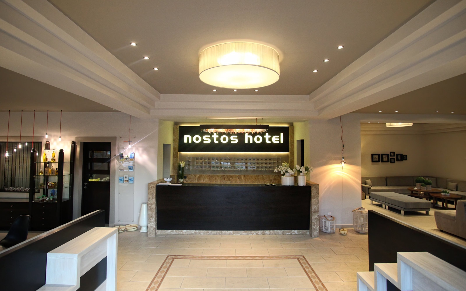 Nostos Hotel