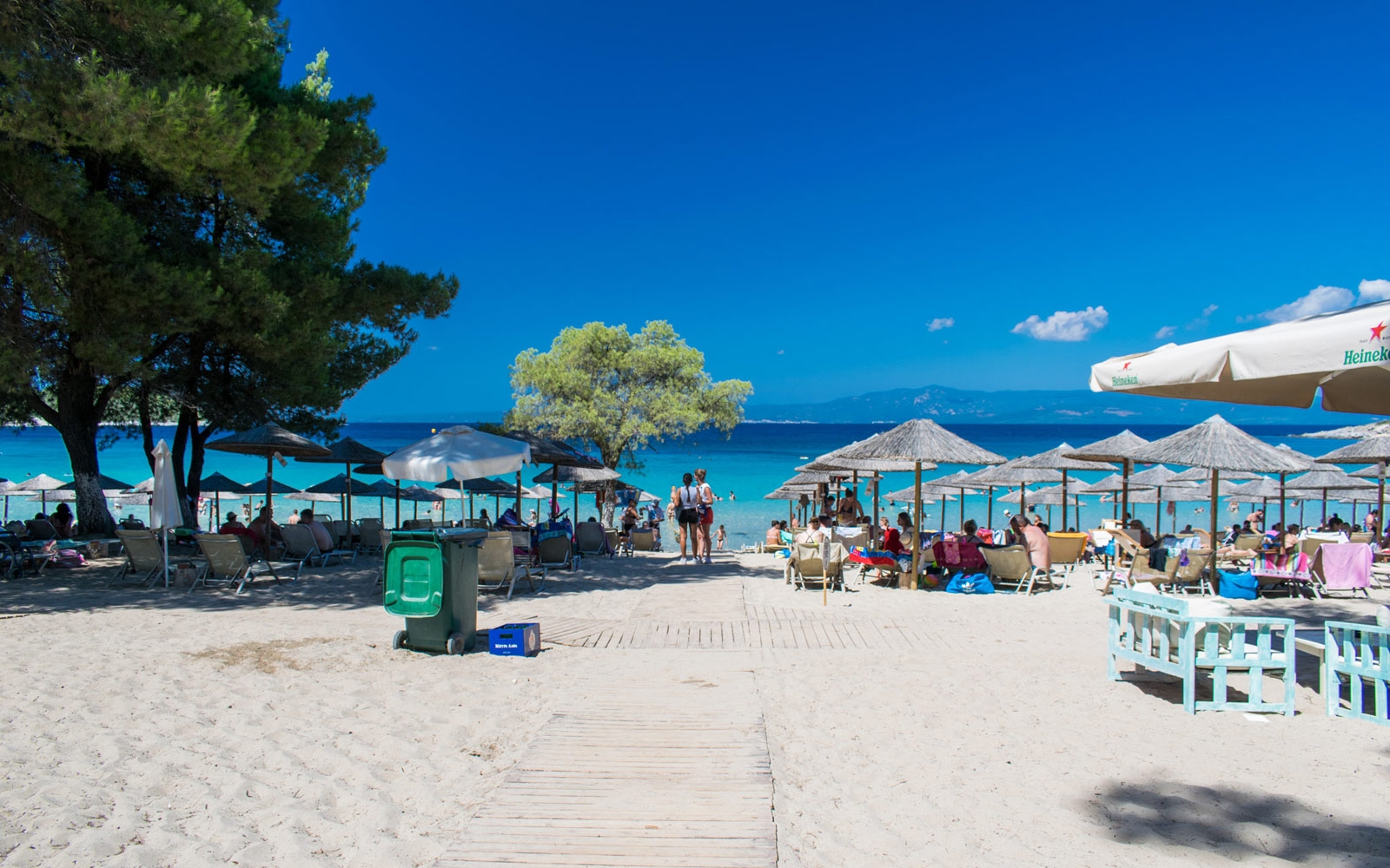 Umbrellas Beach Bar